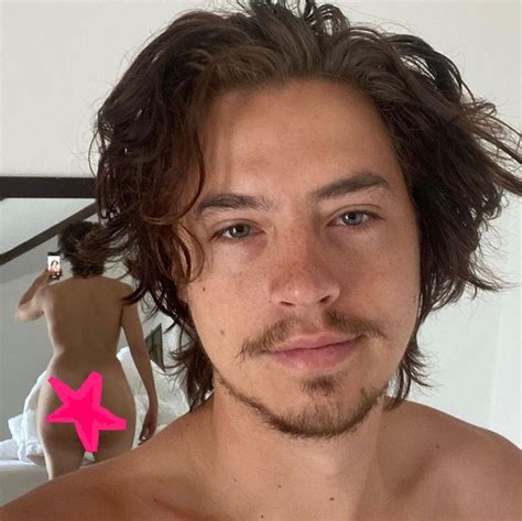 cole sprouse butt|Cole Sprouse Goes Nude, Seemingly Photoshops Butt in NSFW。